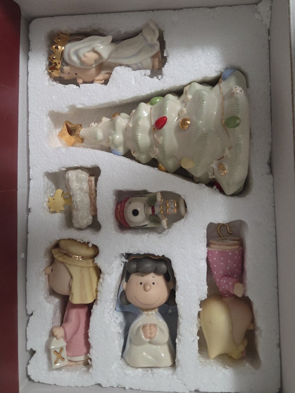 Lenox 'The Christmas Pageant' Peanuts Gang Nativity Scene